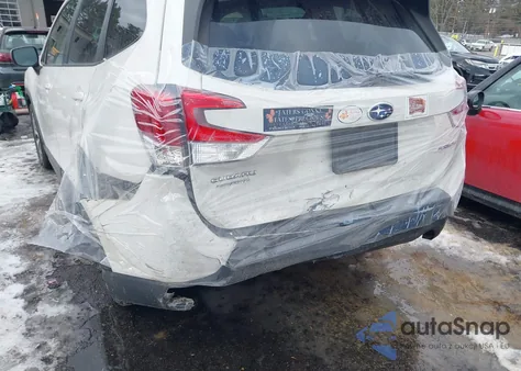 2023 Subaru Forester Premium из США, поврежденный, VIN JF2SKAEC8PH453484